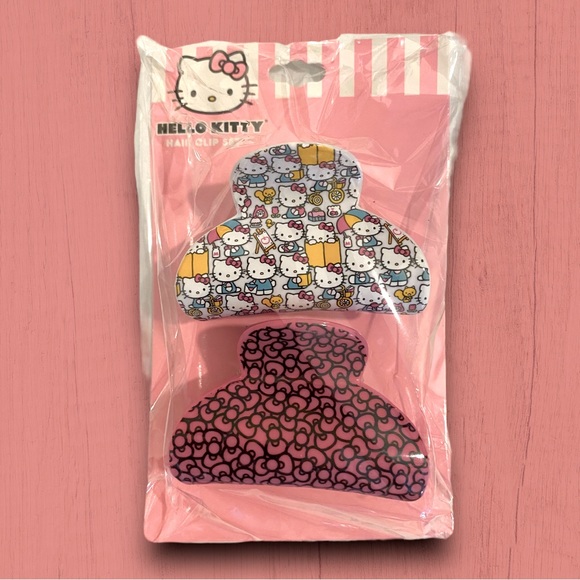 Hello Kitty Hair Clips - 2 sets (4 total) - Picture 3 of 3